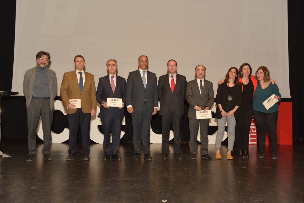 CECE Madrid premia proyectos de educación emocional, educación musical, colaboración europea y deportes El consejero de Educación de la Comunidad de Madrid, Rafael Van Grieken, y el presidente de CECE, Alfonso Aguiló, junto a los representantes de los colegios Kolbe, Zola, Aldovea y Eurovillas, que obtuvieron el reconocimiento de CECE Madrid en 2019.