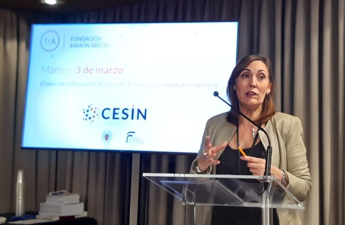 La secretaria general de FP, Clara Sanz, durante la clausura de la mesa redonda sobre El Papel de la FP en la Empresa Innovadora, en la Fundación Ramón Areces.