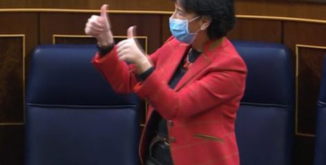 La ministra Isabel Celaá celebra la votación de la LOMLOE el pasado 19 de noviembre en el Congreso de los Diputados.