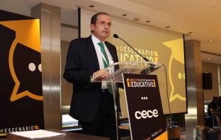 48º Congreso de CECE: «Ponemos la educación en primer lugar» Alfonso Aguiló, presidente de CECE, durante su discurso de clausura del 48º Congreso Nacional, celebrado en Madrid.