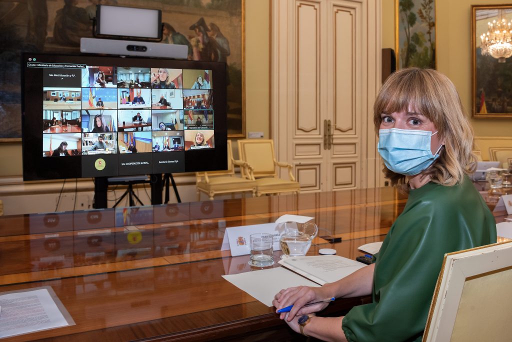 La ministra de Educación y FP, Pilar Alegría, en la Conferencia Sectorial telemática del 25 de noviembre.