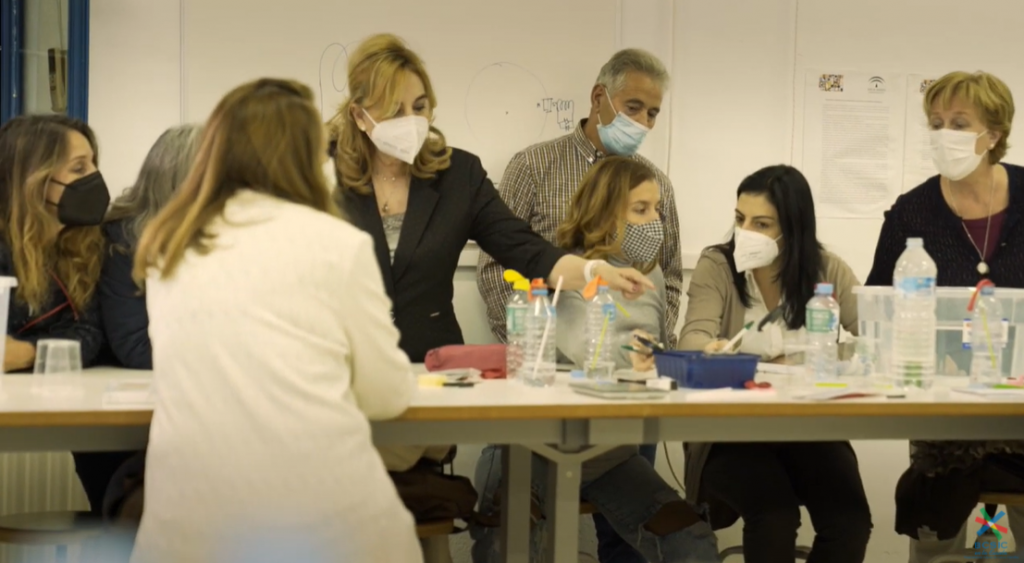 El CSIC en la Escuela es el programa de alfabetización científica del CSIC para docentes y alumnos de Infantil y Primaria.