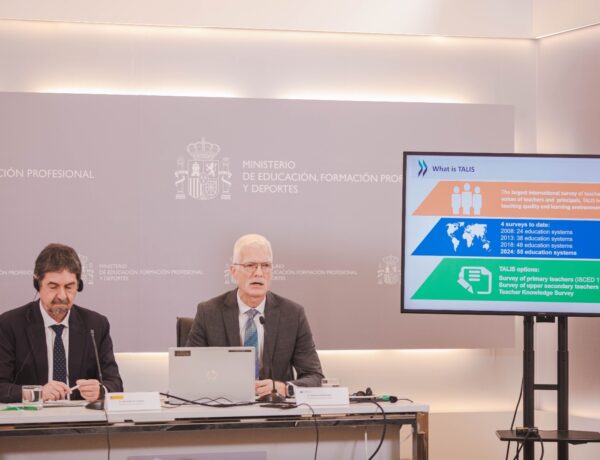 El profesorado en España muestra uno de los niveles de satisfacción con su trabajo más altos de la OCDE y la UE