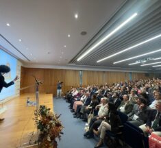 Más de 300 profesionales reflexionan en Madrid sobre cómo “poner a las personas en el centro” de la educación
