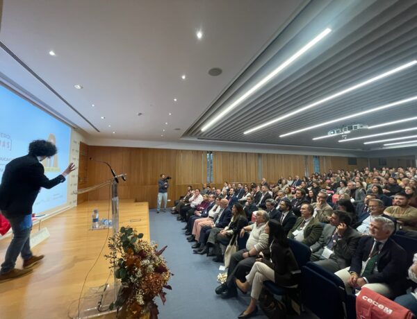 Más de 300 profesionales reflexionan en Madrid sobre cómo “poner a las personas en el centro” de la educación